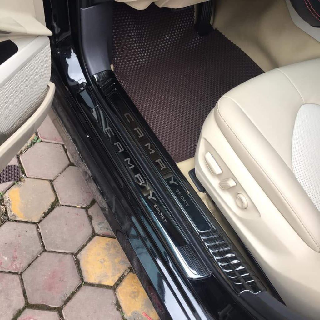 Ốp Bậc Cửa Toyota Camry 2019-2021 Titan