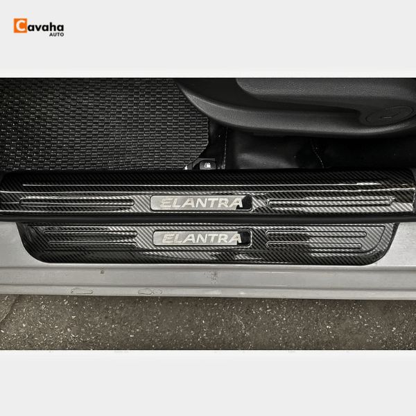 Ốp Bậc Cửa Xe Hyundai Elantra 2016-2022 Titan